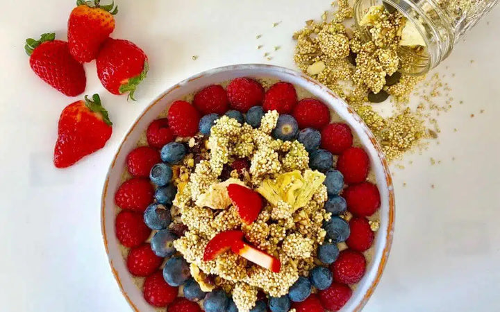 Paleo-Smoothie-Bowl mit Weizengras