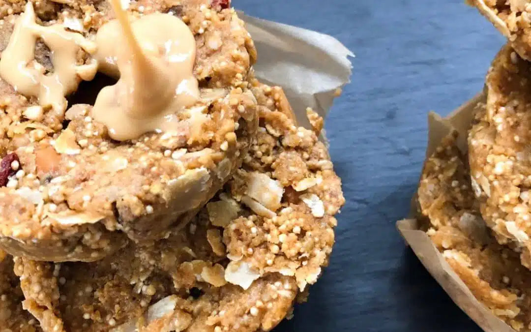 Erdnussbutter-Cookies mit Paleo Granola