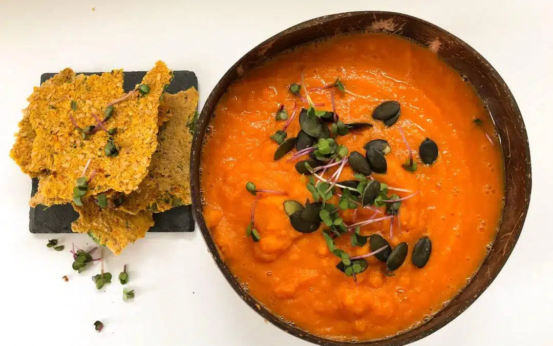 Warmes Kürbischutney mit Kürbis-Wildkräuterbrot