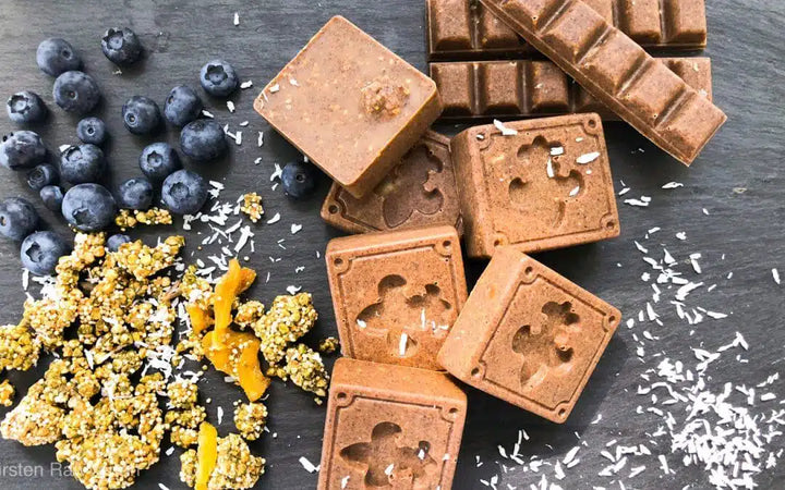 Carob Milch Schokolade mit Granola