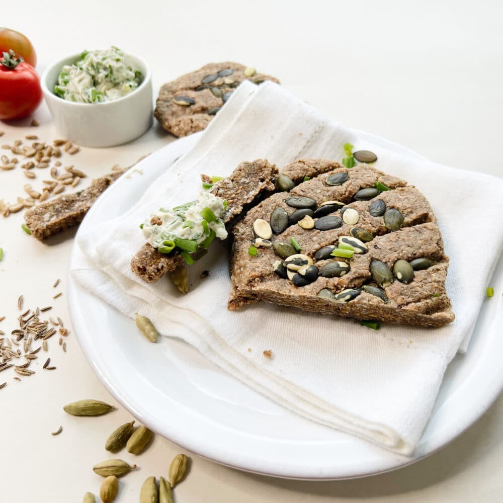 Rohkostbrot mit Sonnenblumenkernen